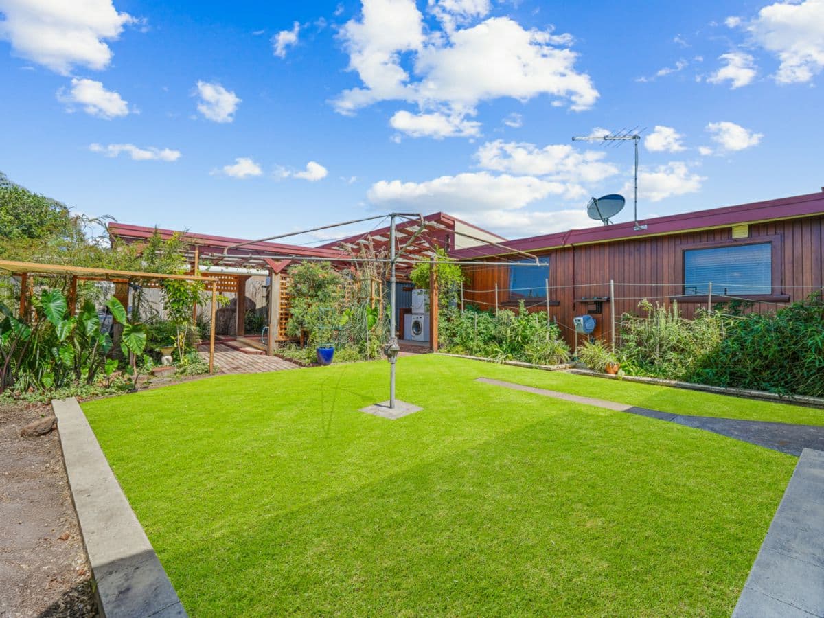 33 Rangers Road, YAGOONA, Yagoona - Thumbnail 2