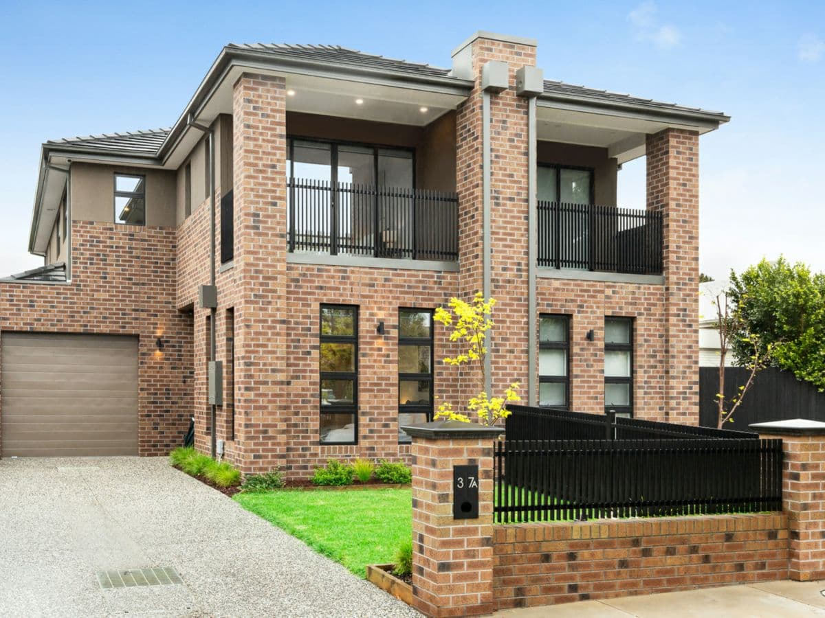 37A Madeline Street, PRESTON, Preston - Image 1