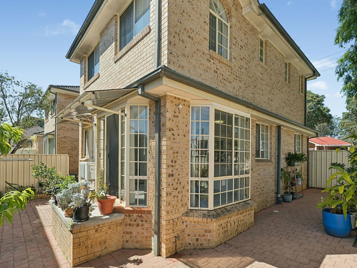 1/2 Taronga Street, HURSTVILLE, Hurstville - Thumbnail 8