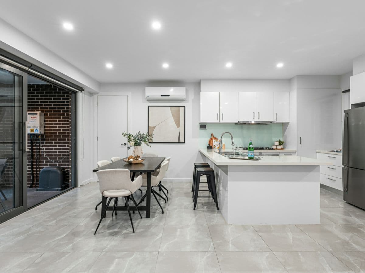 2/22 Amdura Road, DONCASTER EAST, Doncaster East - Thumbnail 4