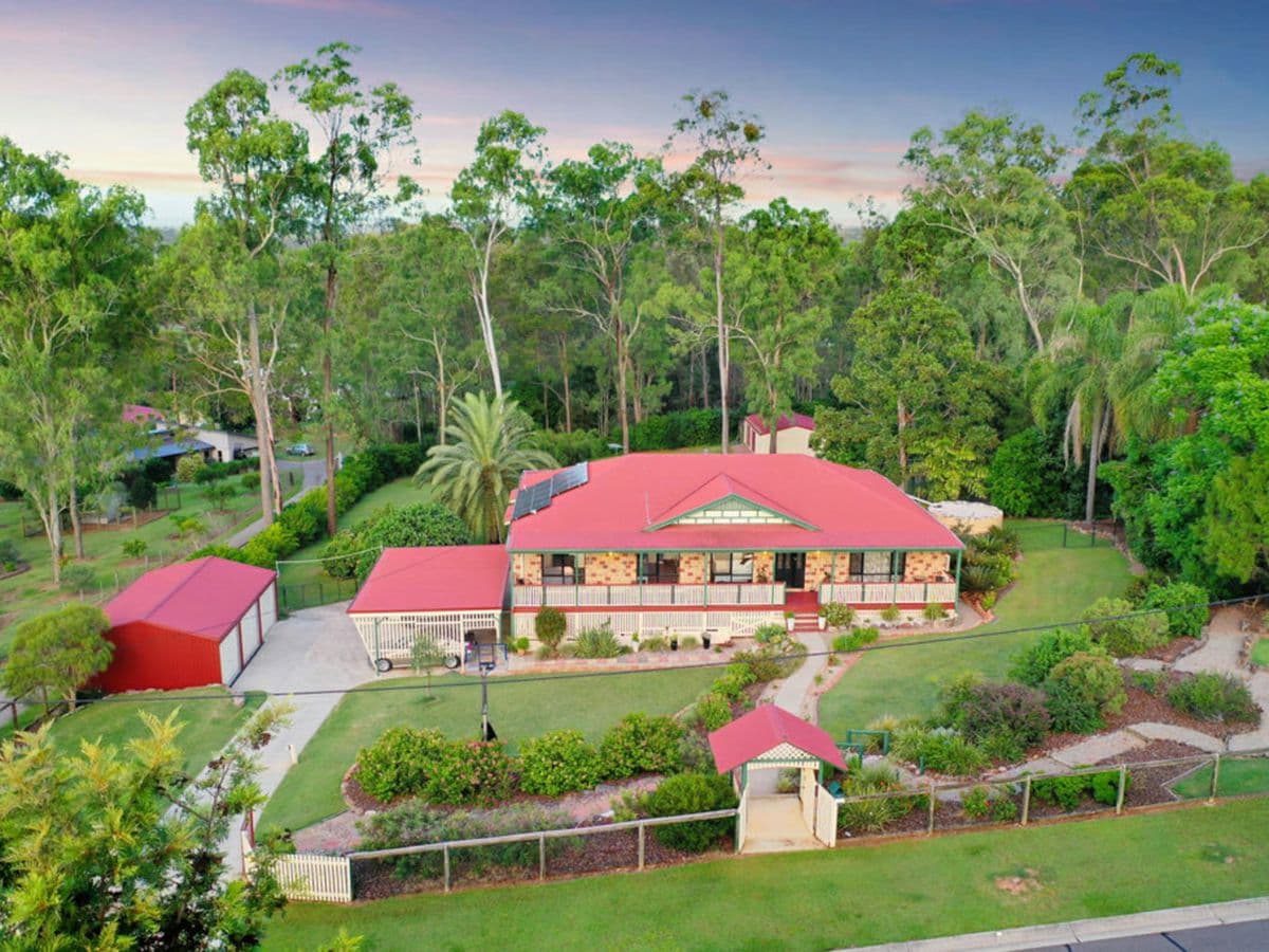 19 Chilton Court, DEEBING HEIGHTS, Deebing Heights - Image 1