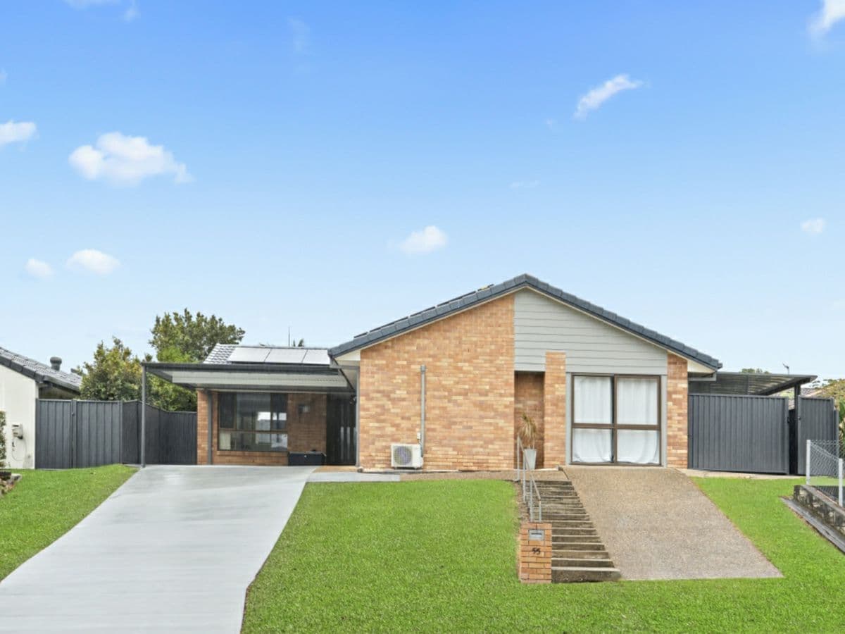55 Woodland Drive, REEDY CREEK, Reedy Creek - Thumbnail 5
