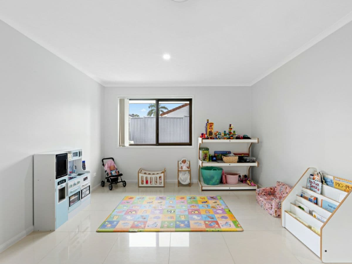 55 Woodland Drive, REEDY CREEK, Reedy Creek - Thumbnail 7