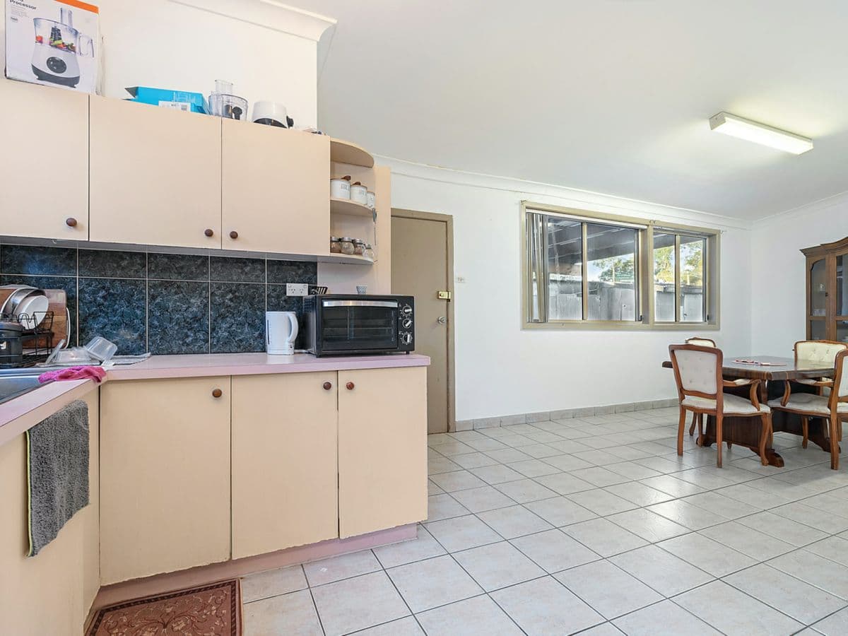 1 Bouvardia Street, PUNCHBOWL, Punchbowl - Thumbnail 2
