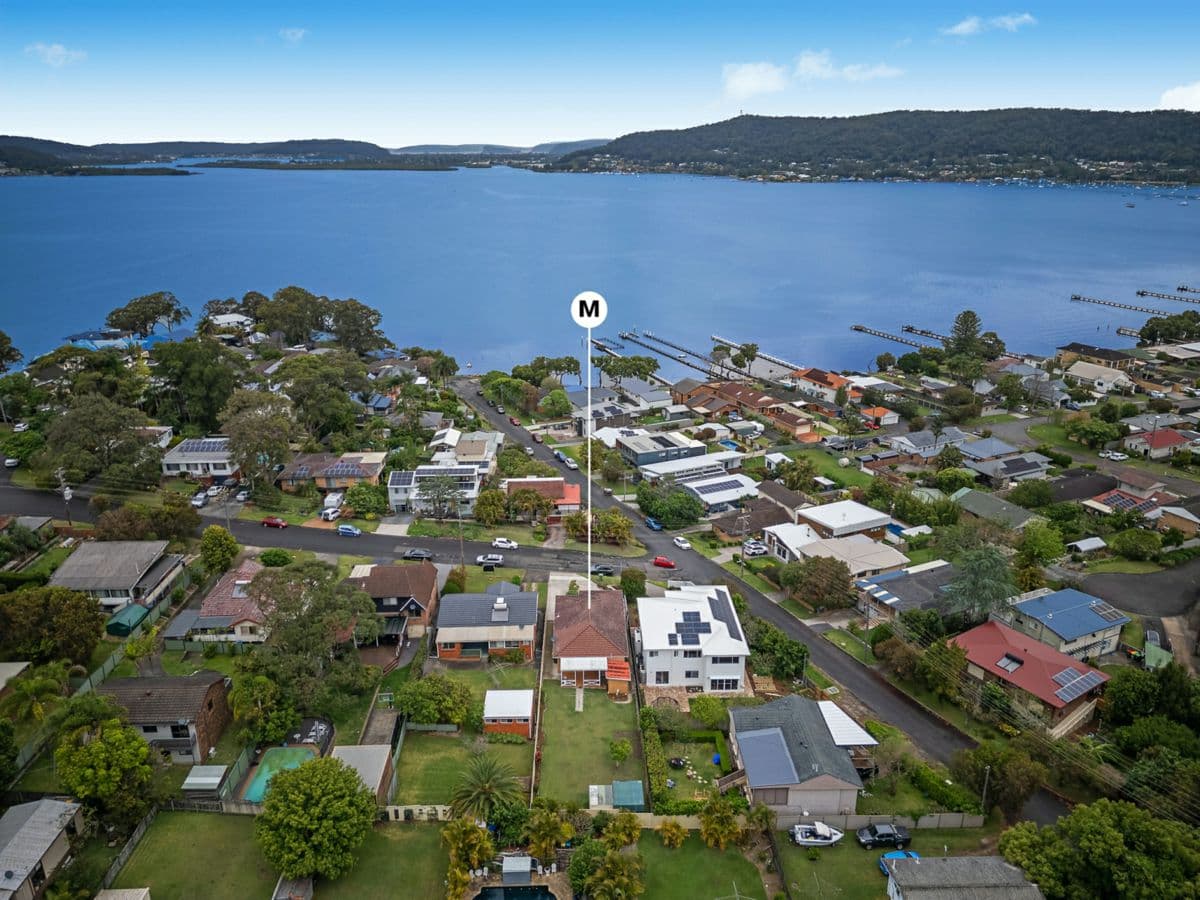 4 Gosford Street, POINT CLARE, Point Clare - Thumbnail 8