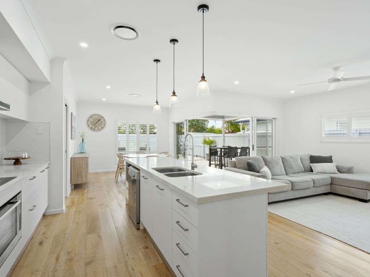 56 Birchgrove Circuit, BARINGA, Baringa - Thumbnail 2