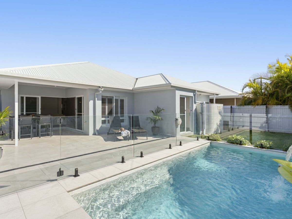 56 Birchgrove Circuit, BARINGA, Baringa - Thumbnail 4