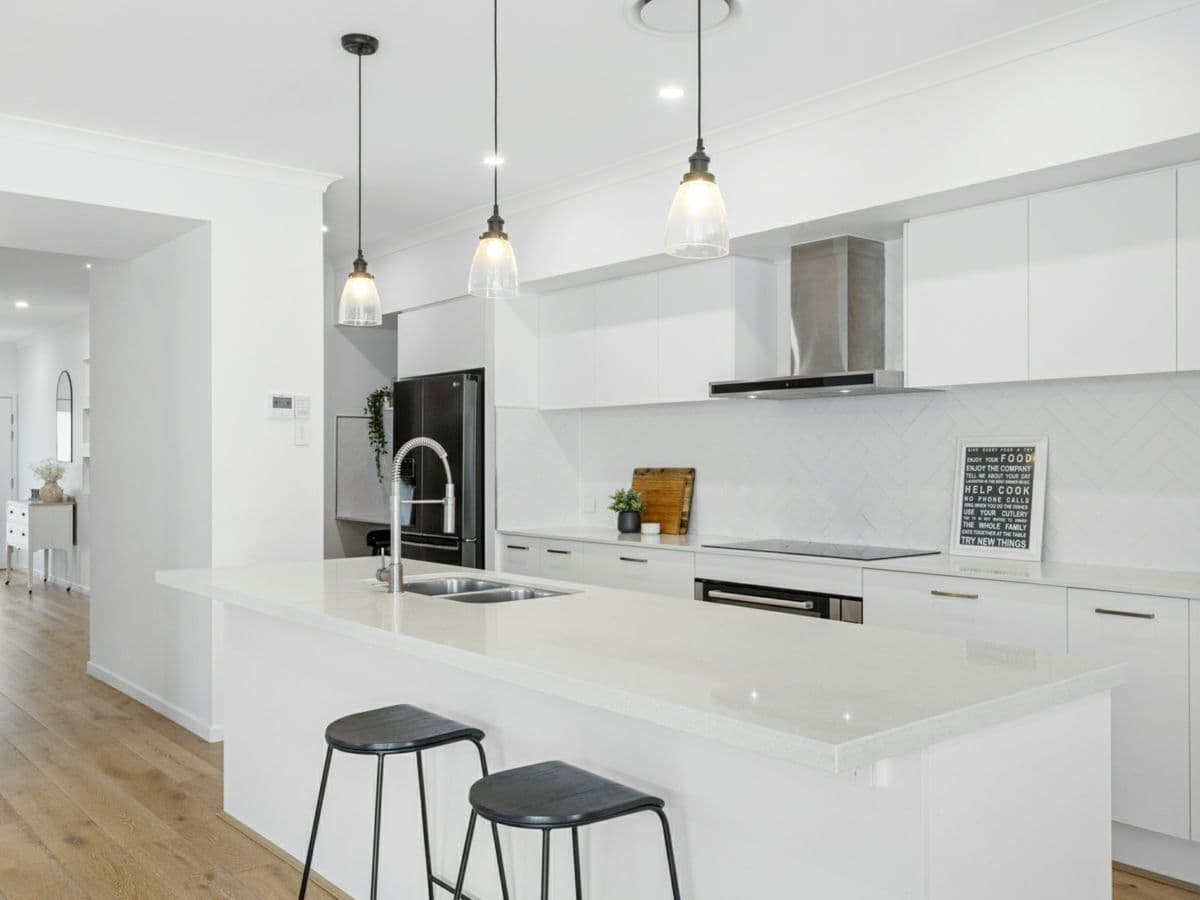 56 Birchgrove Circuit, BARINGA, Baringa - Thumbnail 5