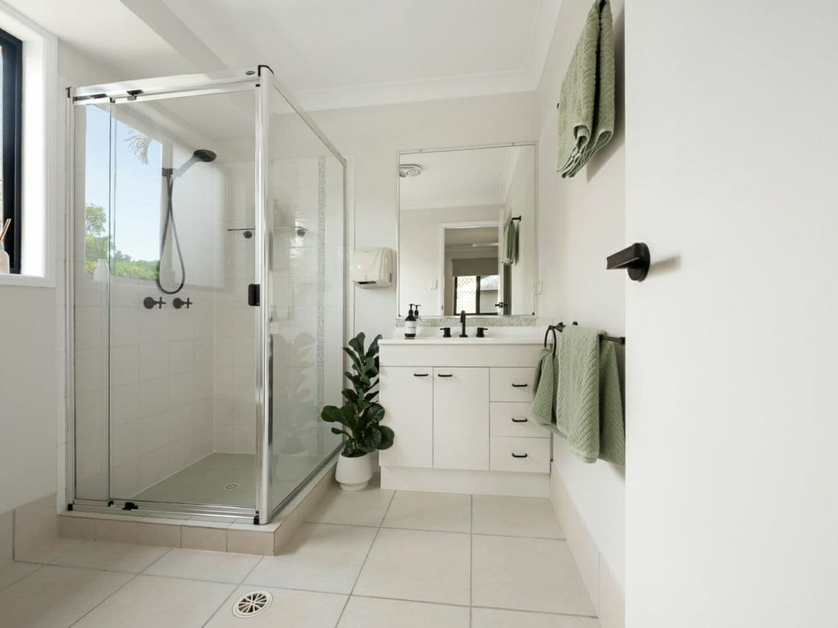 33 Huntley Place, CALOUNDRA WEST, Caloundra West - Thumbnail 5