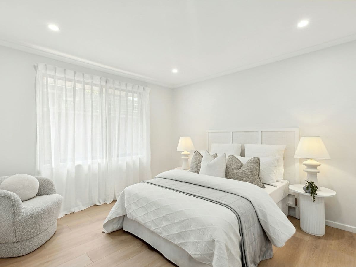 8 Camden Close, POINT CLARE, Point Clare - Thumbnail 6