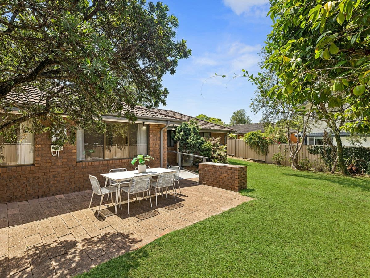 8 Camden Close, POINT CLARE, Point Clare - Thumbnail 7