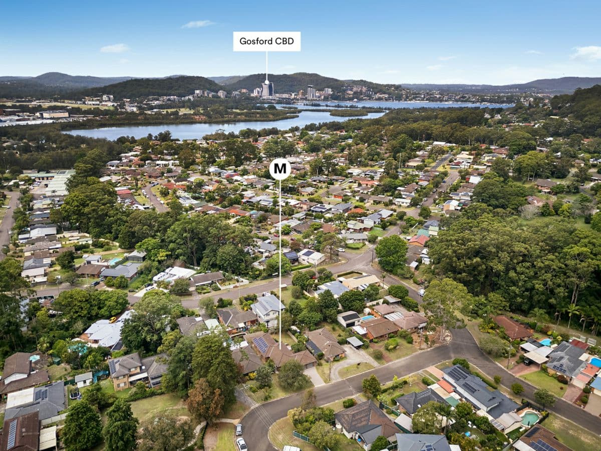 8 Camden Close, POINT CLARE, Point Clare - Thumbnail 8