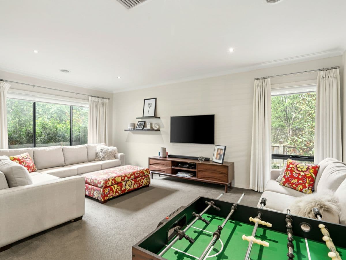 2 Drewett Circuit, CROYDON, Croydon - Thumbnail 6