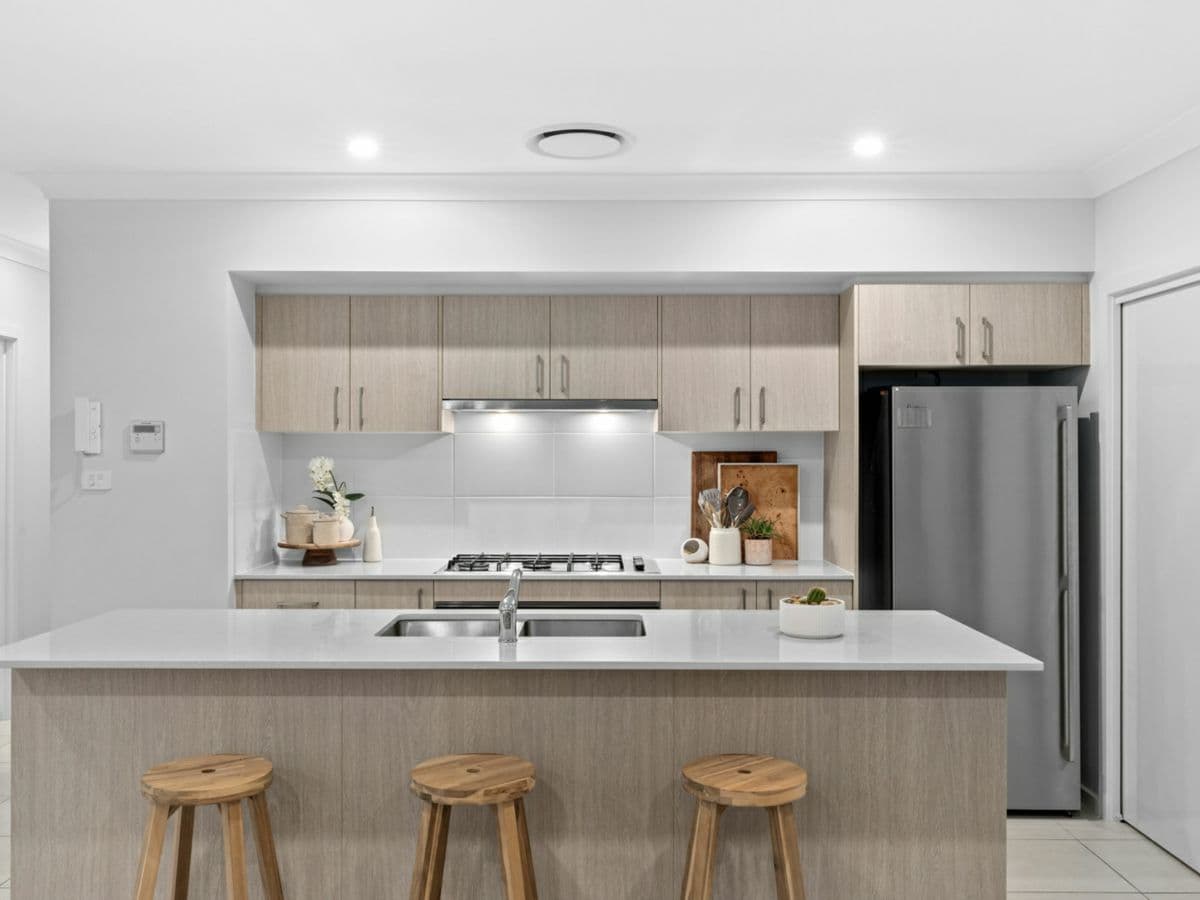 4 Myrtle Crescent (Gables), BOX HILL, Box Hill - Thumbnail 4