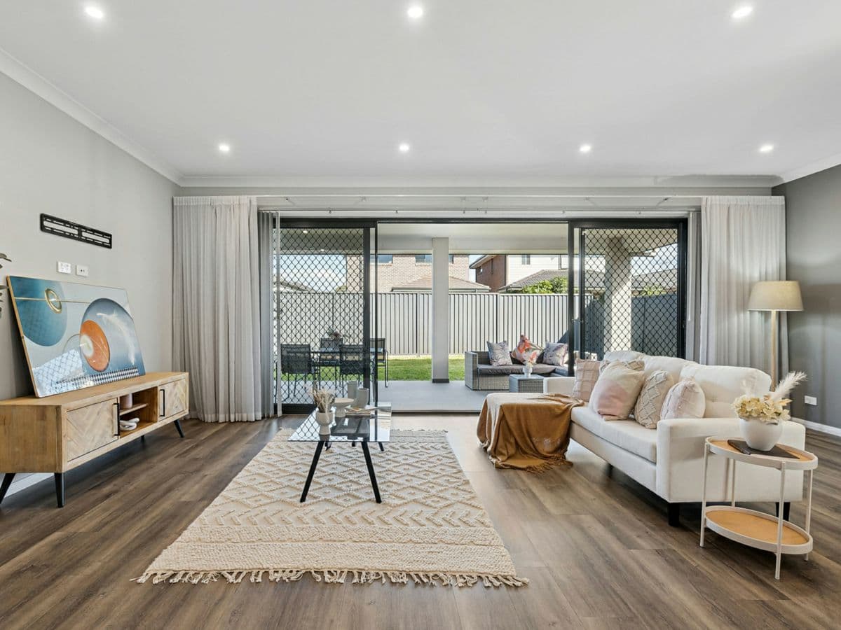 18 Mullumbimby Avenue, HOXTON PARK, Hoxton Park - Thumbnail 2