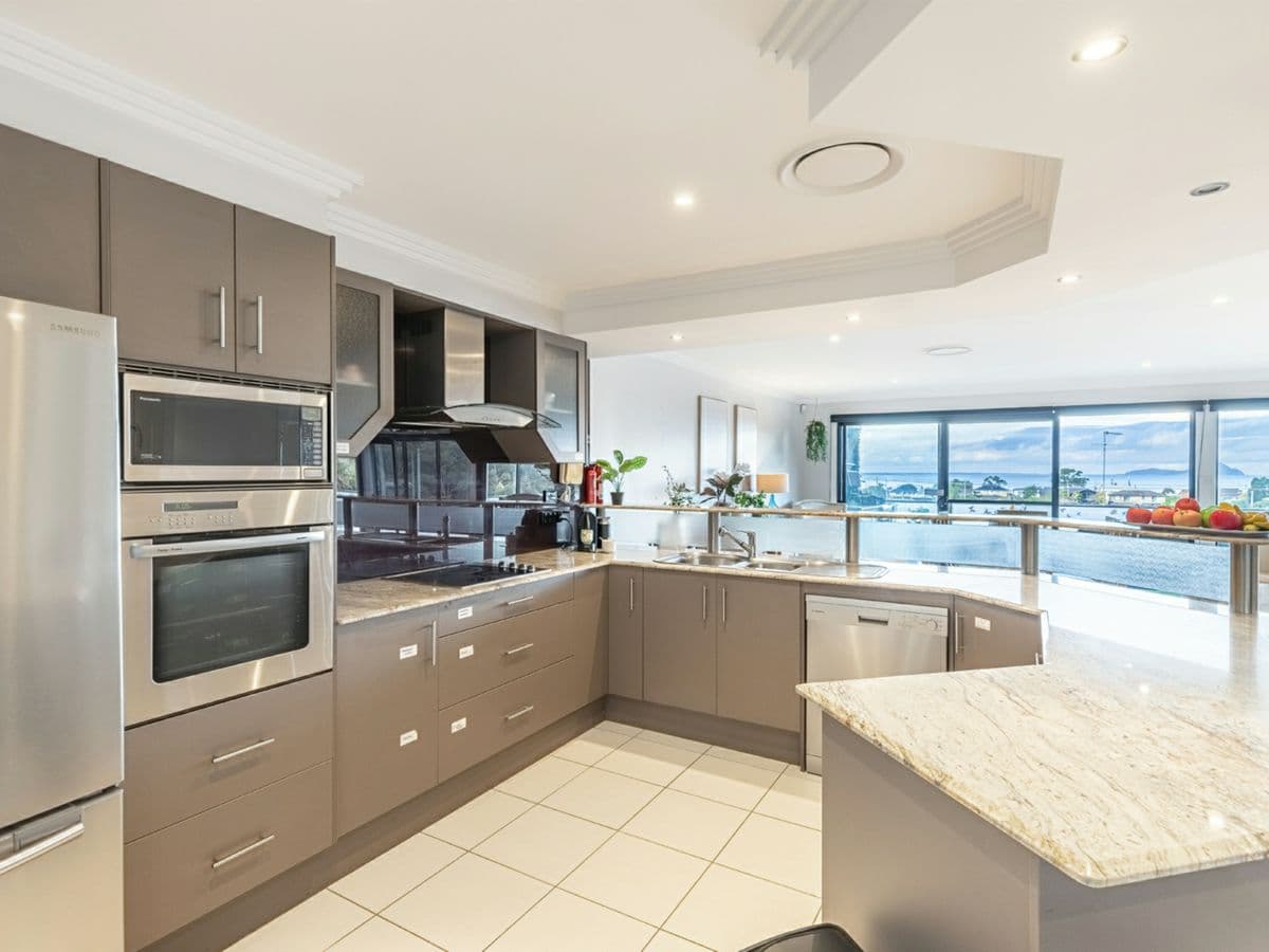 10 Raymond Avenue, SALAMANDER BAY, Salamander Bay - Thumbnail 5