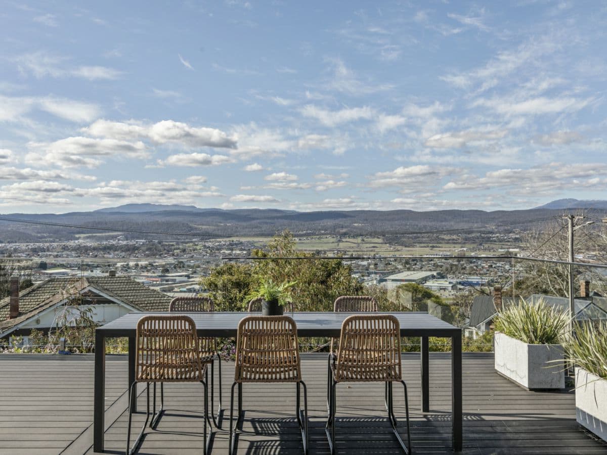 15 Osborne Avenue, TREVALLYN, Trevallyn - Thumbnail 6