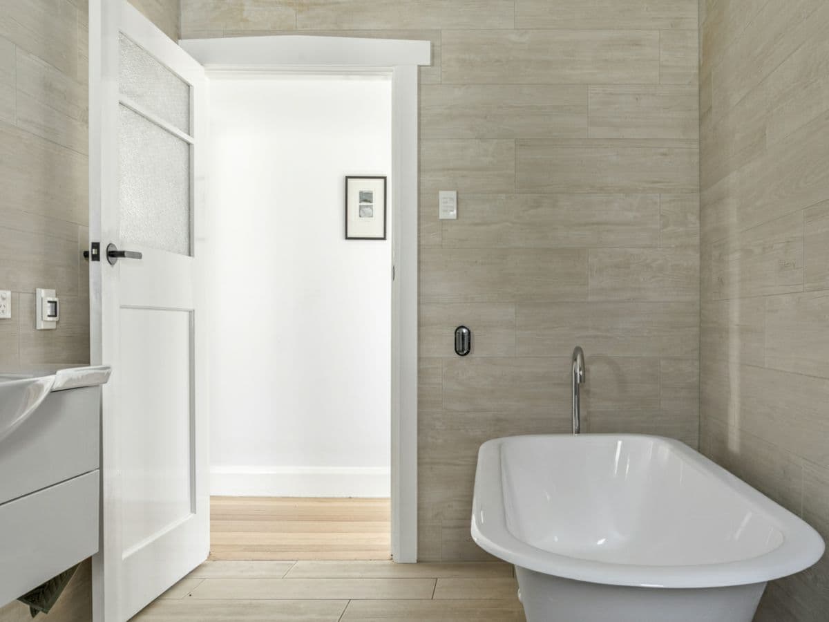 15 Osborne Avenue, TREVALLYN, Trevallyn - Thumbnail 8