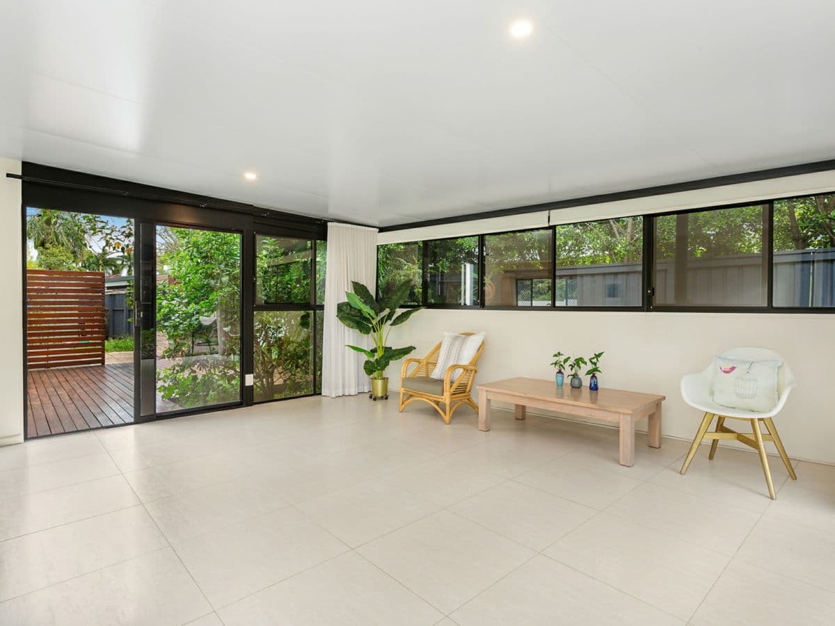 2 Fatsia Court, ELANORA, Elanora - Thumbnail 7