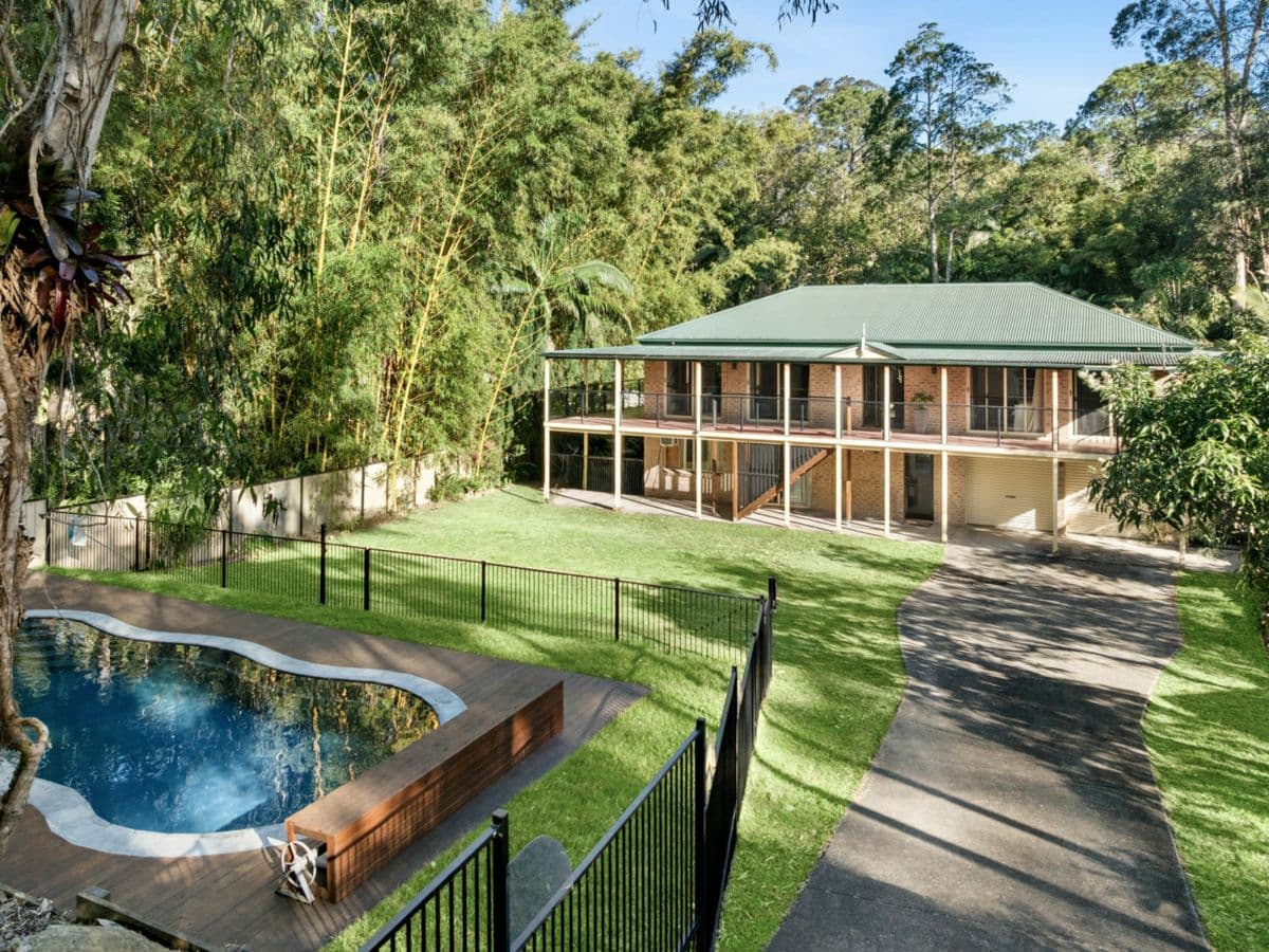 4 Gattera Road, LANDSBOROUGH, Landsborough - Image 1