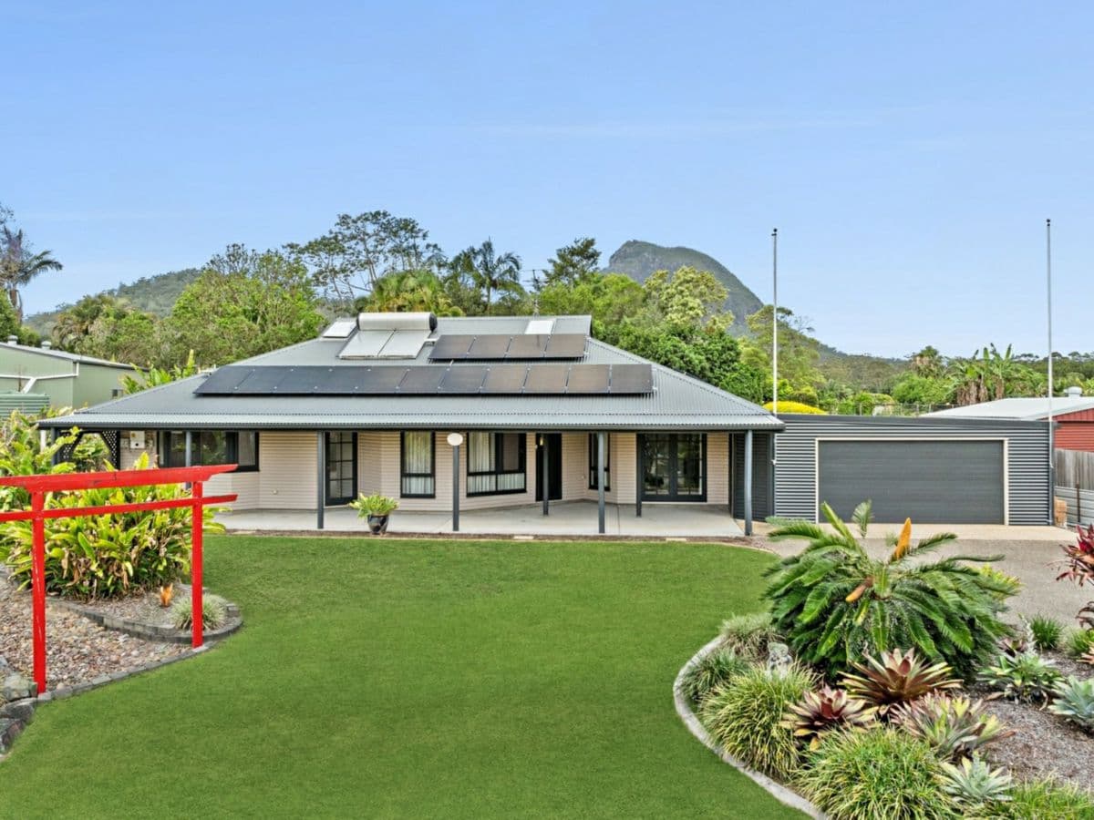 36 Hillside Road, GLASS HOUSE MOUNTAINS, Glass House Mountains - Thumbnail 2