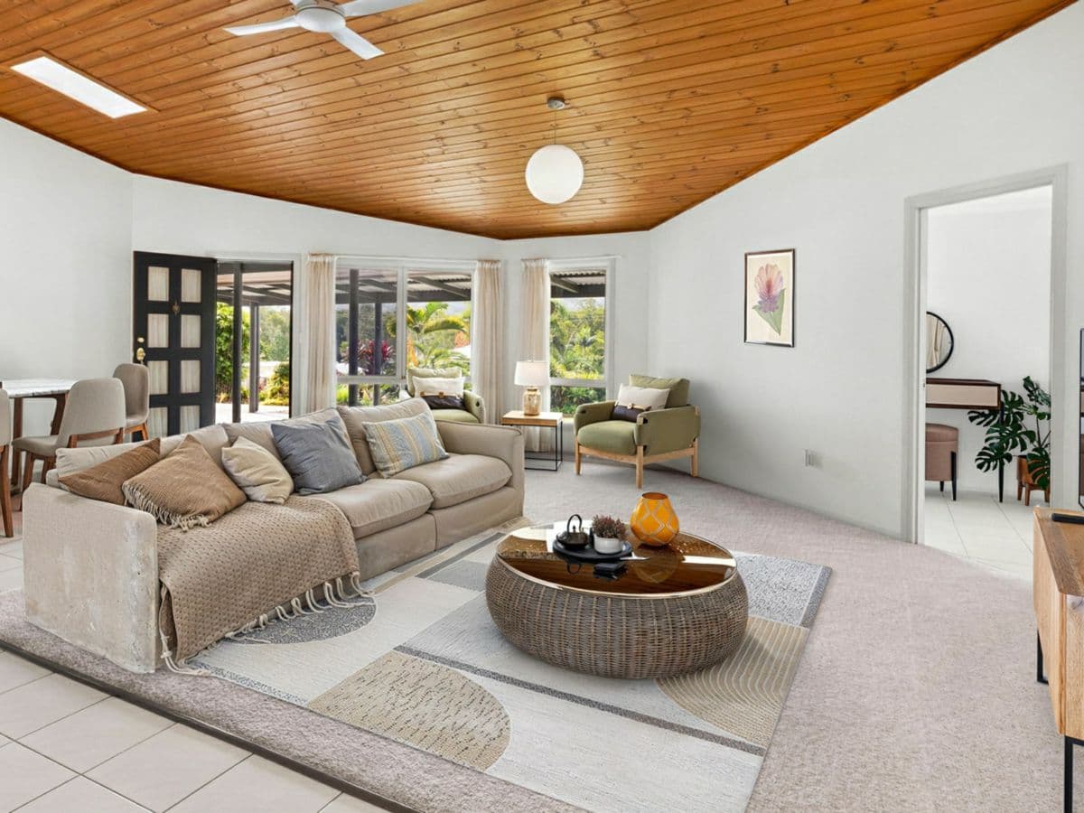 36 Hillside Road, GLASS HOUSE MOUNTAINS, Glass House Mountains - Thumbnail 4