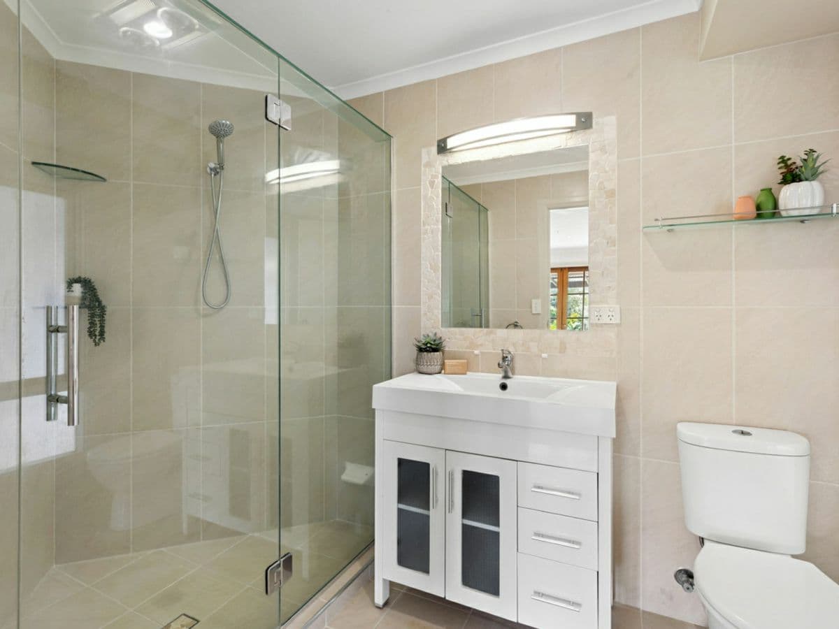 36 Hillside Road, GLASS HOUSE MOUNTAINS, Glass House Mountains - Thumbnail 8