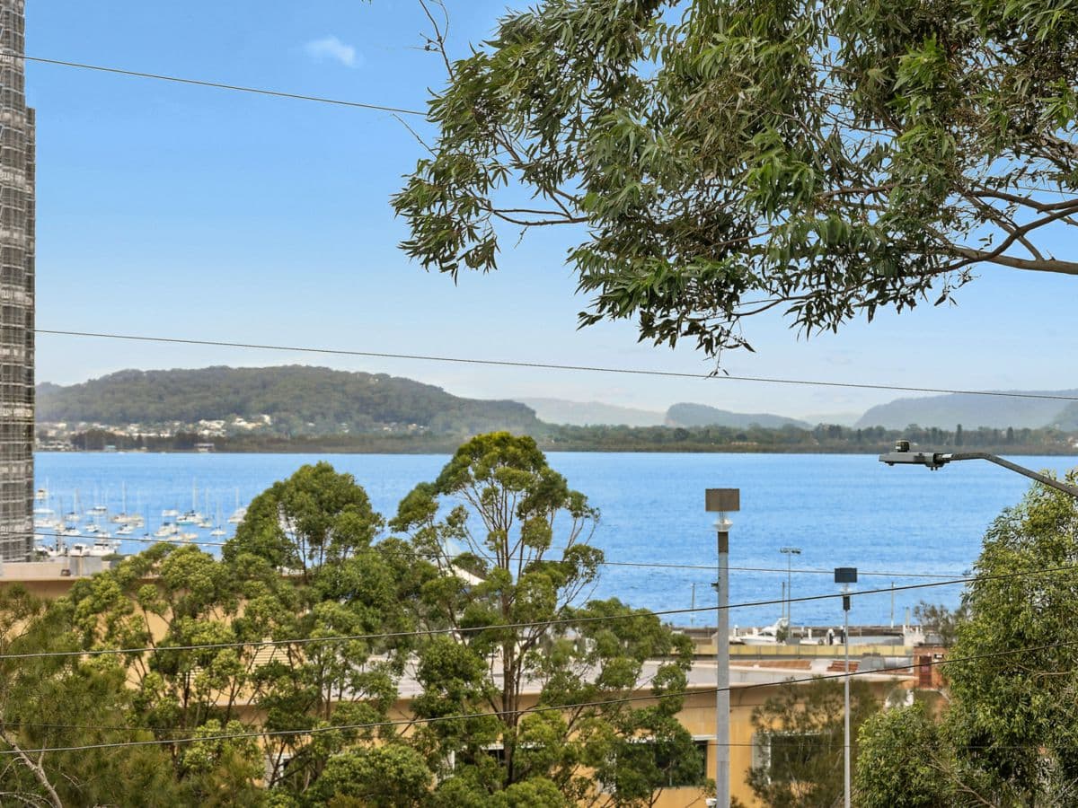 4 Kibble Street, GOSFORD, Gosford - Thumbnail 2