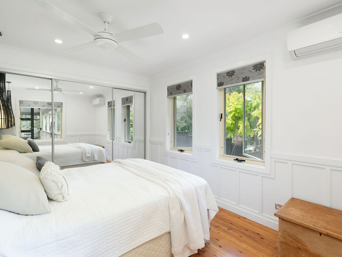 81 Wendy Drive, POINT CLARE, Point Clare - Thumbnail 4