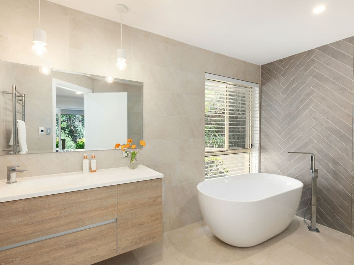 81 Wendy Drive, POINT CLARE, Point Clare - Thumbnail 5