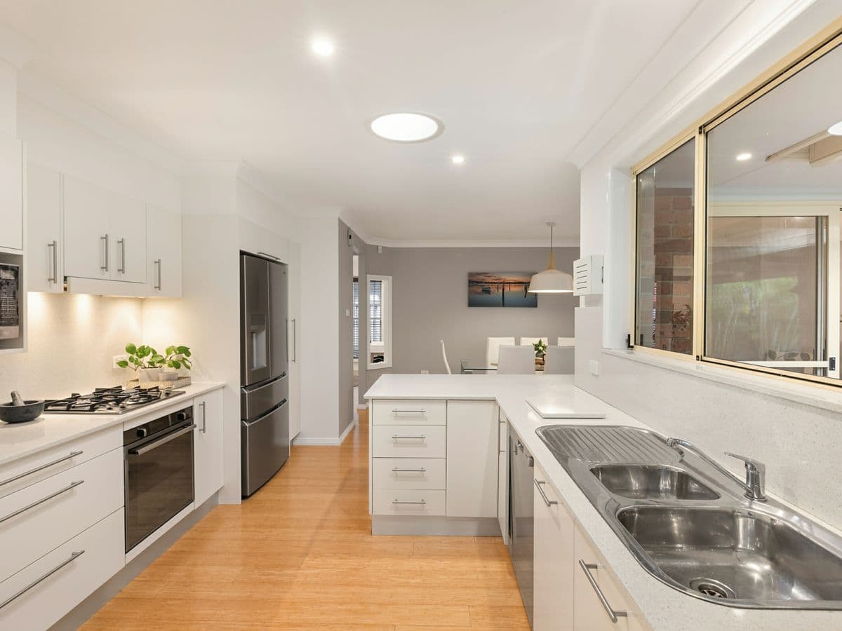 61 Woodview Avenue, LISAROW, Lisarow - Image 1