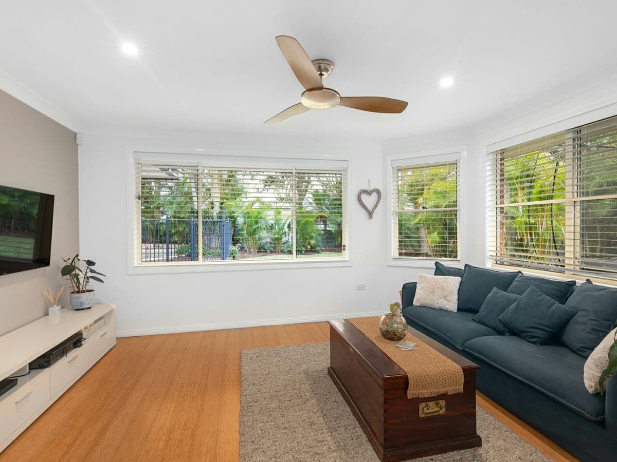 61 Woodview Avenue, LISAROW, Lisarow - Thumbnail 3