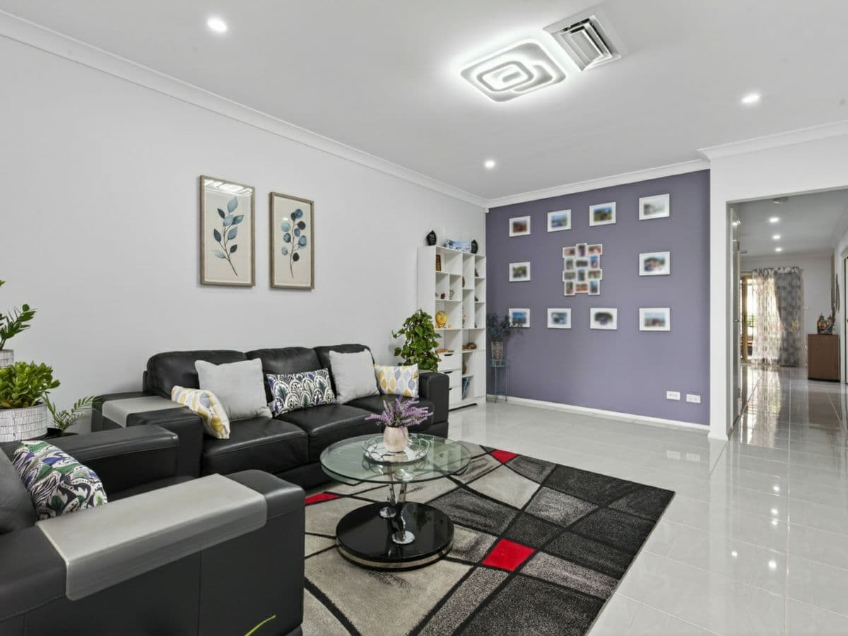 57 Oramzi Road, GIRRAWEEN, Girraween - Thumbnail 3