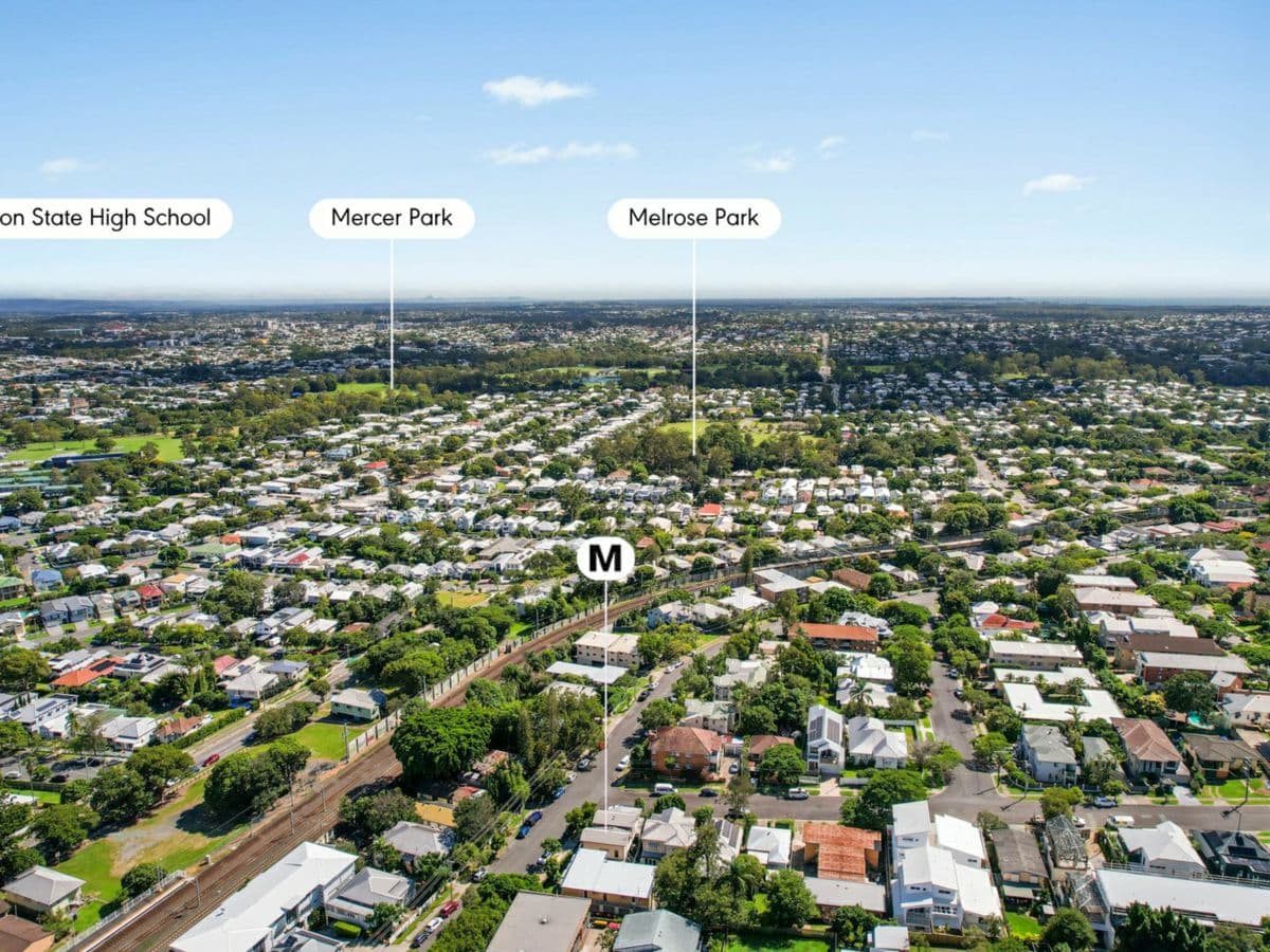 86 Adamson Street, WOOLOOWIN, Wooloowin - Thumbnail 4