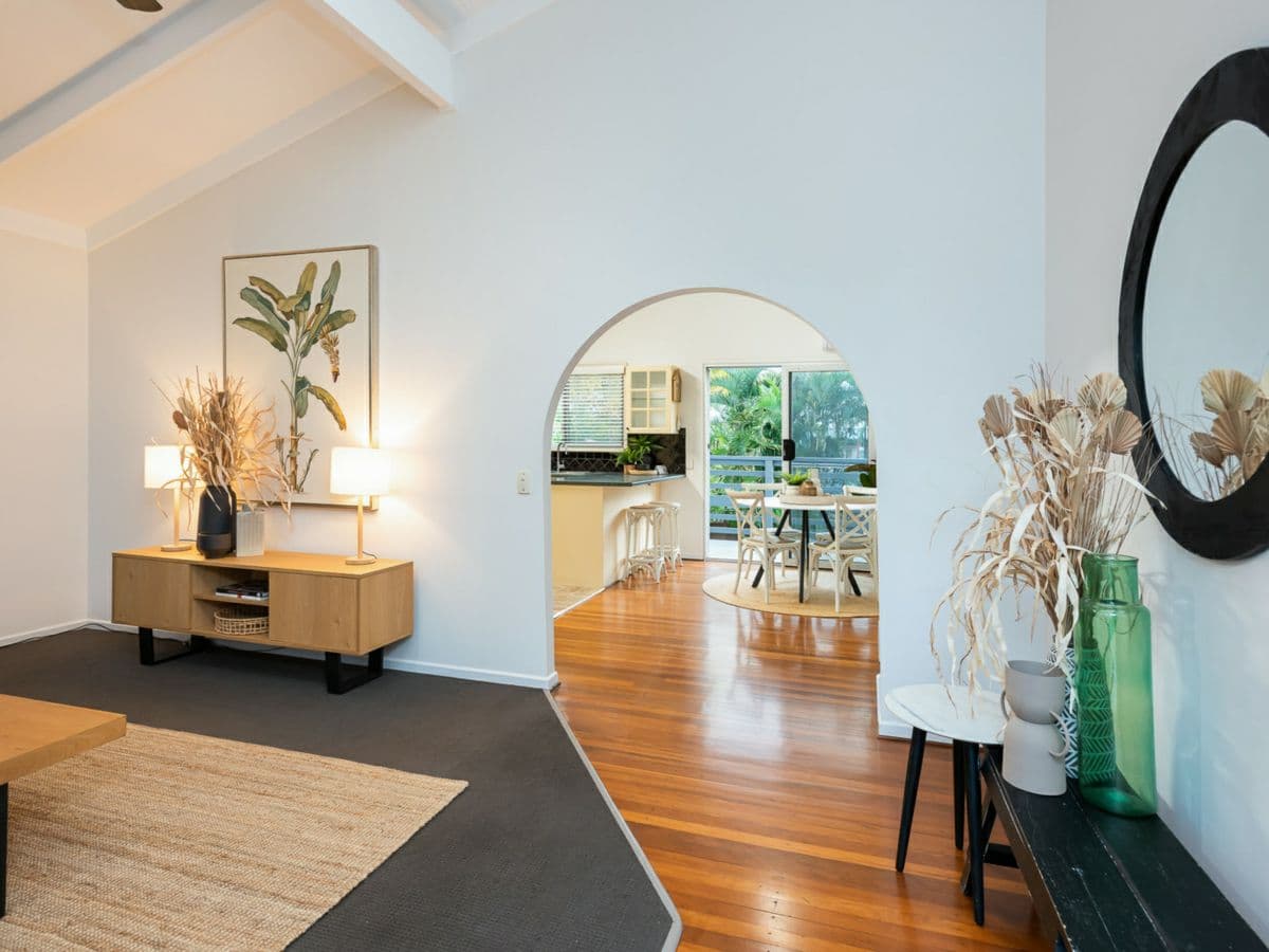 12 Mitchell Avenue, MOLENDINAR, Molendinar - Thumbnail 3