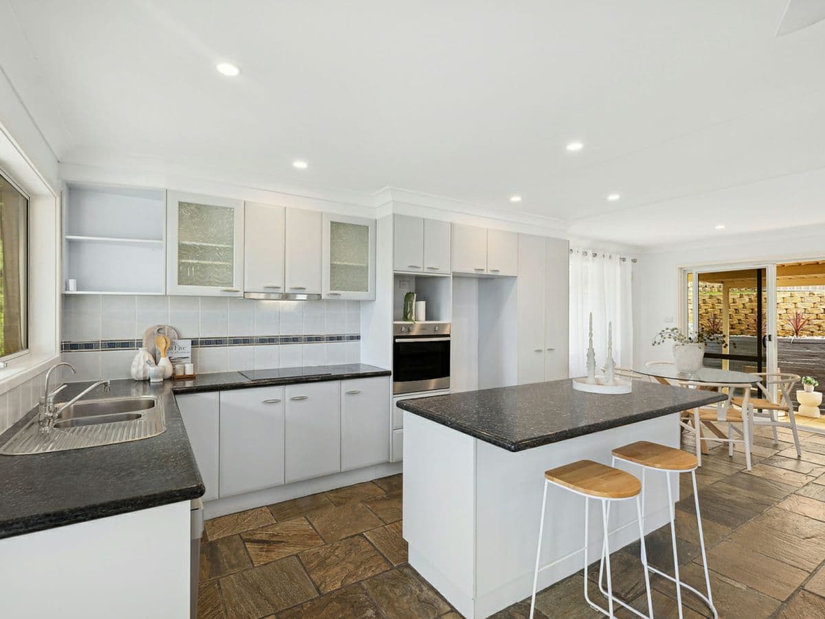 34 Indra Road, TASCOTT, Tascott - Thumbnail 6