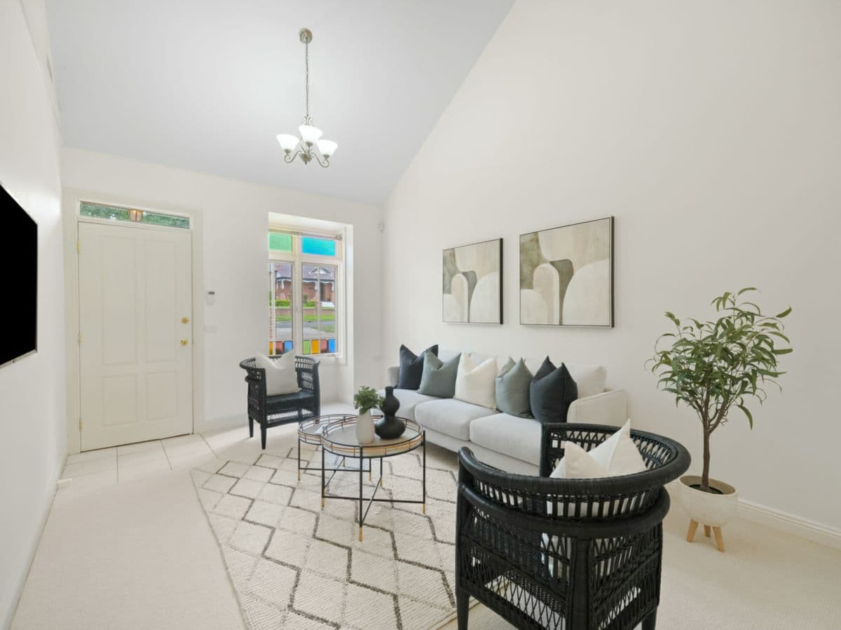 2/11 Trelawney Street, EASTWOOD, Eastwood - Thumbnail 3