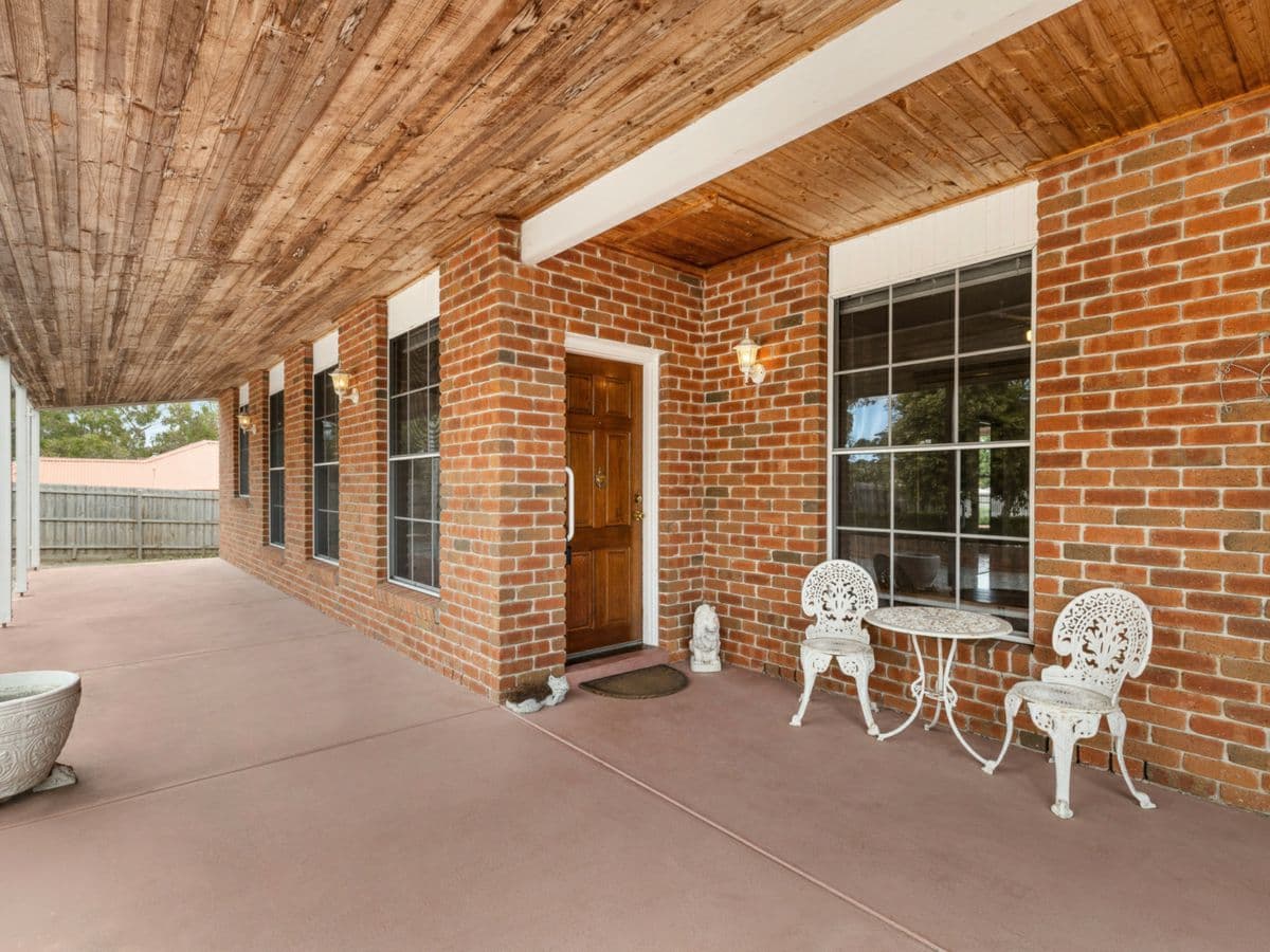 2 Lyndhurst Court, LANGWARRIN, Langwarrin - Thumbnail 2