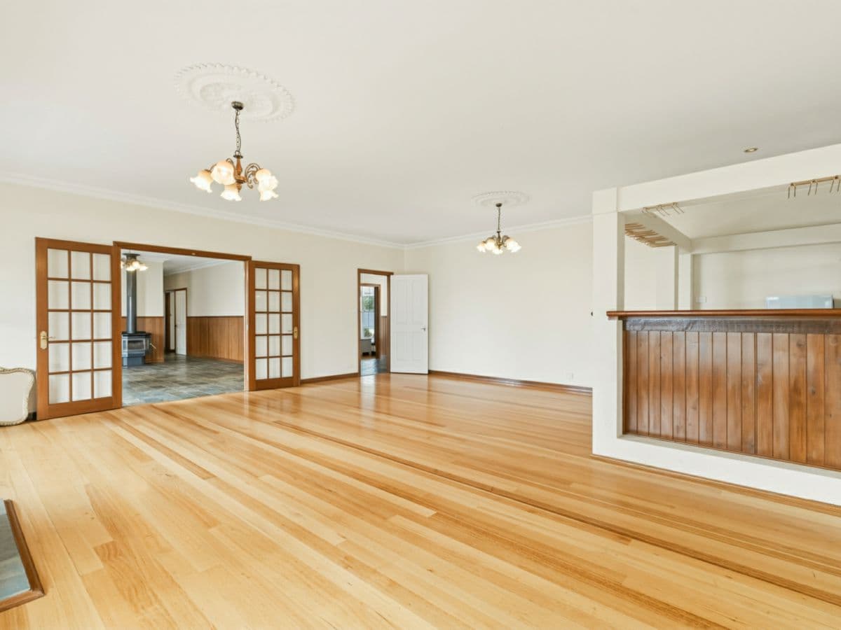2 Lyndhurst Court, LANGWARRIN, Langwarrin - Thumbnail 4