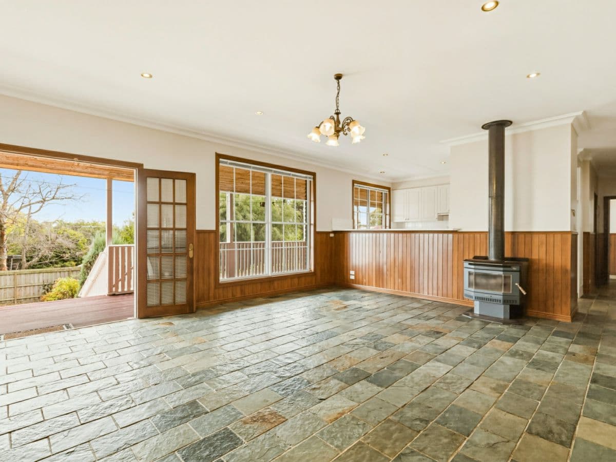 2 Lyndhurst Court, LANGWARRIN, Langwarrin - Thumbnail 8