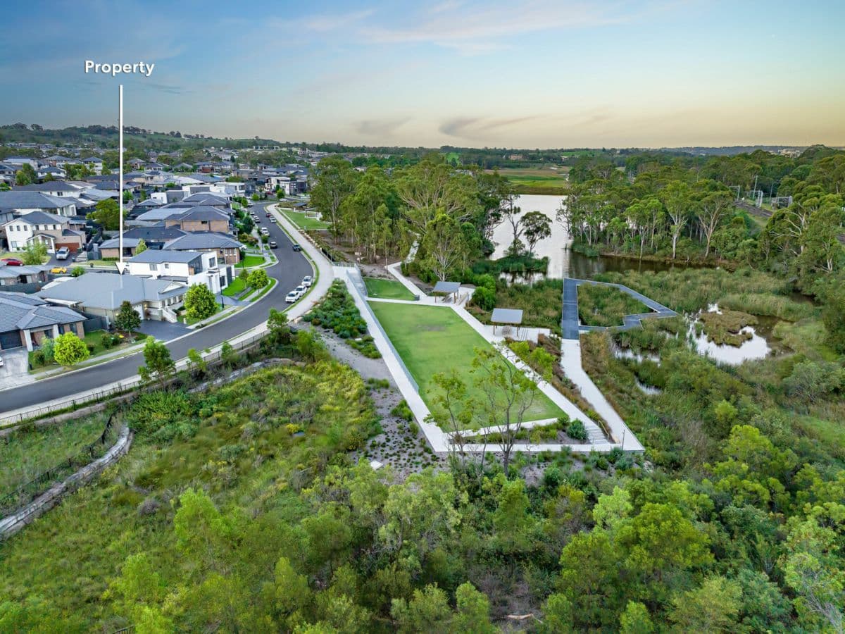 106 Poulton Terrace, CAMPBELLTOWN, Campbelltown - Thumbnail 3
