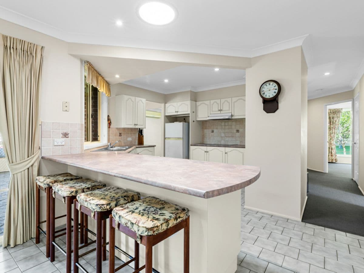 11 Cypress Parade, BOWRAL, Bowral - Thumbnail 2