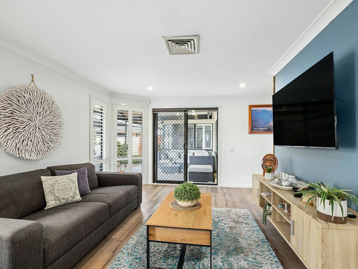 16 Woko Street, WOONGARRAH, Woongarrah - Thumbnail 8