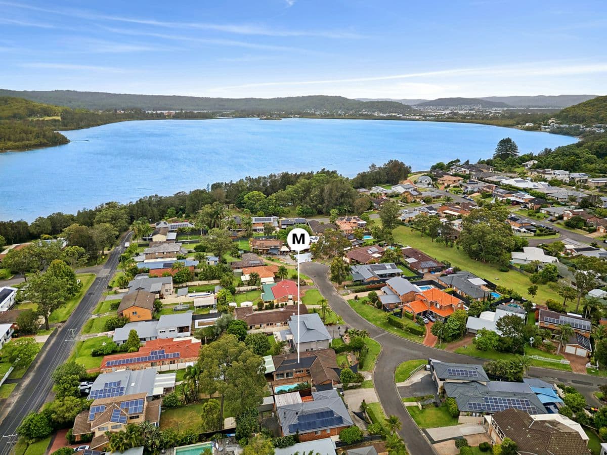 2 Colleena Close, KINCUMBER, Kincumber - Image 1