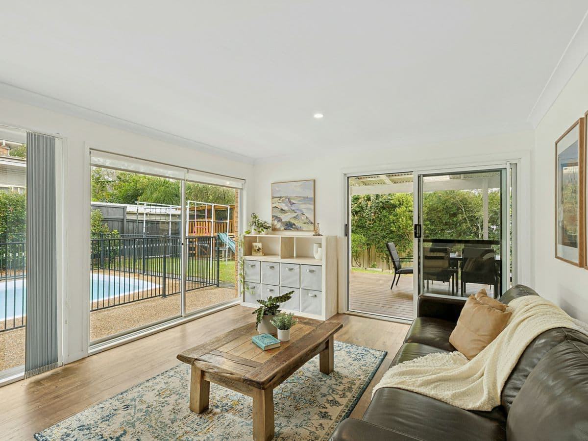 2 Colleena Close, KINCUMBER, Kincumber - Thumbnail 5