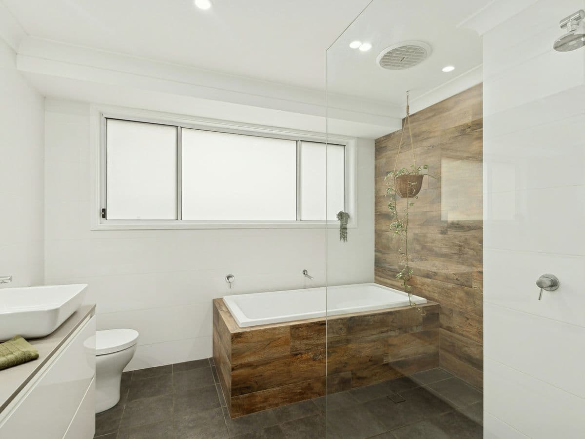 2 Colleena Close, KINCUMBER, Kincumber - Thumbnail 6