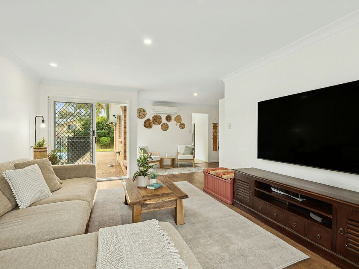 2 Colleena Close, KINCUMBER, Kincumber - Thumbnail 7