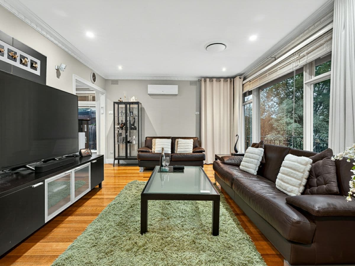 18 Clauscen Street, TEMPLESTOWE LOWER, Templestowe Lower - Thumbnail 2