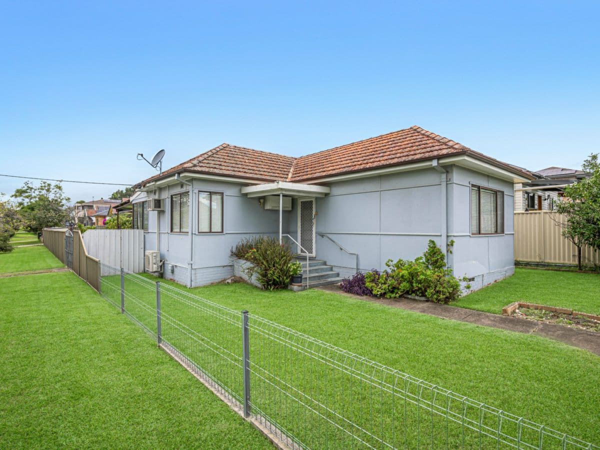 63 Pendle Way, PENDLE HILL, Pendle Hill - Thumbnail 3