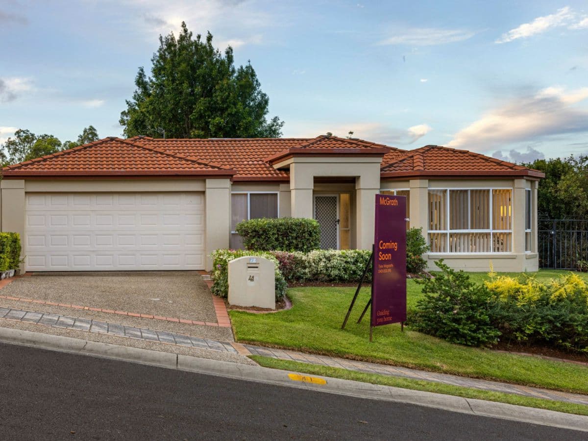 41 Langport Parade, MUDGEERABA, Mudgeeraba - Image 1